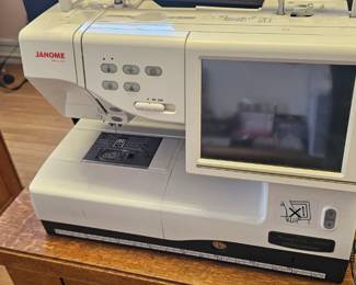 Janome memory craft 11000 professional sewing machine