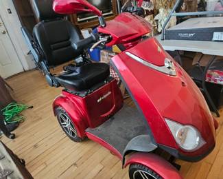 4 wheel electric scooter with new batterys runs great