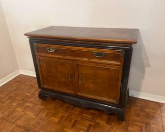 Vintage Broyhill Ming Dynasty Collection Chinoiserie Bar