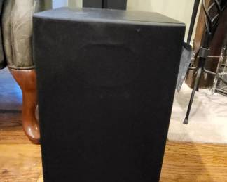 Speakers (2)and stands (2)