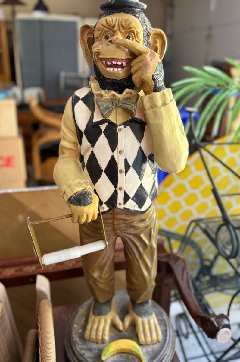 Monkey Butler painted resin toilet paper holder (approx. 32" tall)
