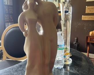 Vintage Hull statue