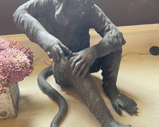 Bronze monkey large