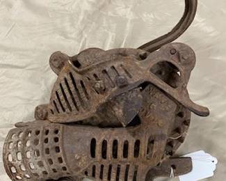 Black Hawk Corn Sheller