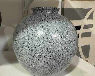 Studio Nova vase 