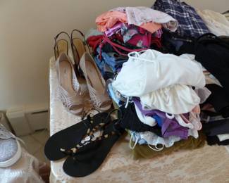 Women's & teen shoes & clothing