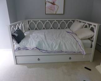 White wood daybed with storage, Chanel picture