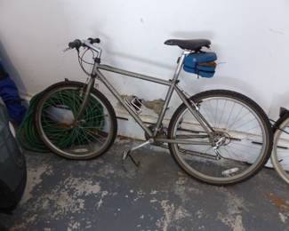 Rockhopper Specialized bike