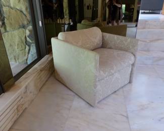 Accent chair