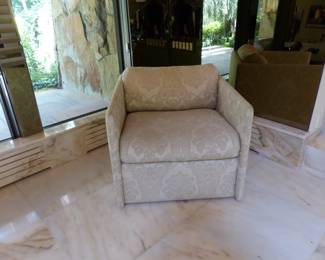 Accent chair