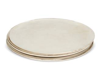 285
Mid-20th century
A set of Mexican sterling silver plates
Each marked: M.R.M. Hecho en Mexico D.F. / 925 / sterling 925 / [Eagle 145]
8 pieces
Each plate: 11.25" Dia.
135.4 oz. troy approximately
Estimate: $3,000 - $5,000