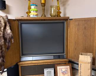 1980’s Mitsubishi TV