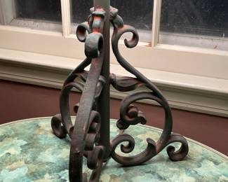 Cast Iron Scrolled Table Lamp