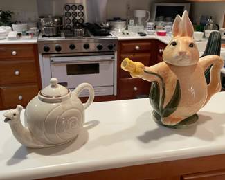 Snail & Bunny Teapots