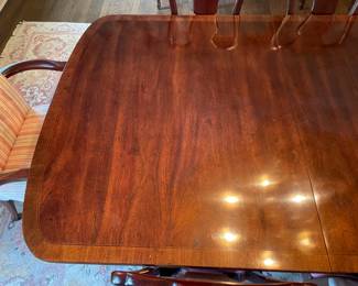 Elegant Wooden Dining Room Table W/ Leaf & 8 Chairs