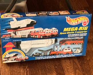 Hot Wheels Mega-Rig