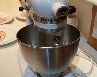 Kitchen-Aid Mixer