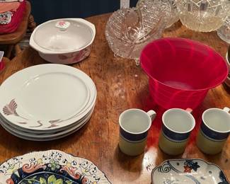 Assorted Kitchenware