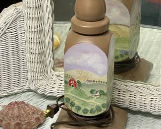 Painted Farm Scene Table Lamp