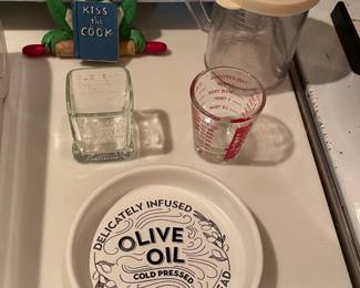 Assorted Kitchenware