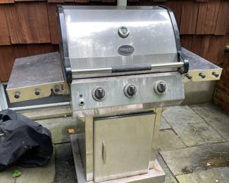 Vermont Castings 3 Burner Grill