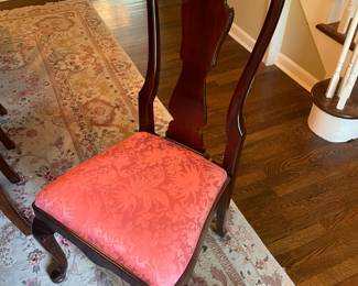 Elegant Wooden Dining Room Table W/ Leaf & 8 Chairs