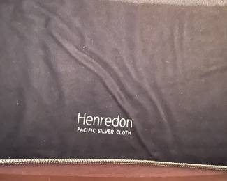 Henredon Elegant Sideboard Buffet Dining Room Cabinet