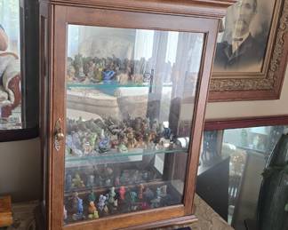 Ethan allen curio cabinet/ display 