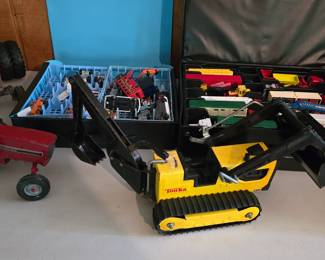 vintage action figures and toys from the 70s& 80s, matchbox, hot wheels, MOTU, transformers, tonka trucks and more 