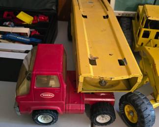 vintage action figures and toys from the 70s& 80s, matchbox, hot wheels, MOTU, transformers, tonka trucks and more 