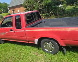 93 Toyota clean title and running 