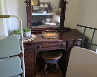 vintage vanity and more 