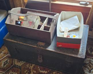 vintage military footlocker 