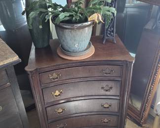 mirrors, 4 drawer chest, plants, and more 