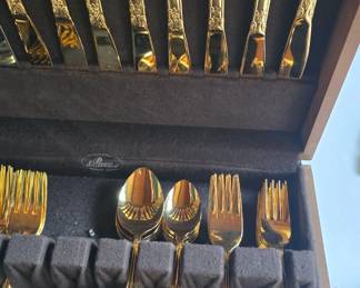 gold plated silverware set 