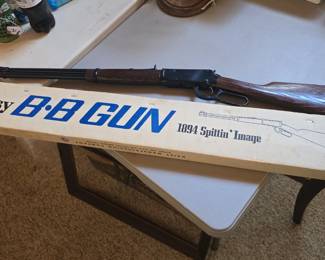 vintage Daisy BB gun with orig box 