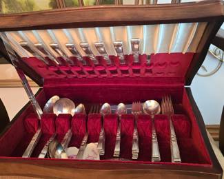 plated flatware 