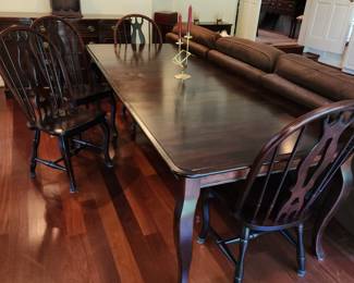 dining table with 2 leaves & 6 chairs