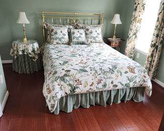 Queen brass bed
