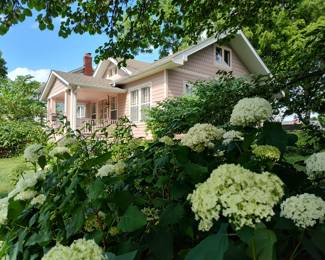 You're invited to see what beauty awaits in this charming Pink House! Cash and Zelle only! Stairs to the front door and back door. 