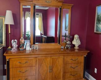 Thomasville Grand Classics Biedermeier Dresser with Mirror