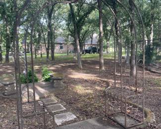 Iron Metal Arch Arbor with seats