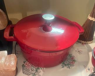 Cast Iron Dutch Oven