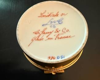 Tiffany & Co. Gold & White T Monogramed Porcelain Trinket Box