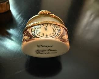 Chaps France Peint a la main Limoges Trinket Box