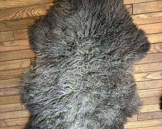 Skye Skins Grey Sheep Skin Fur Rug
