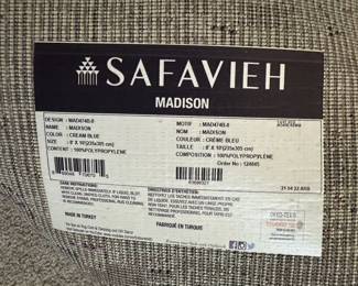 Safavieh Madison Traditional Area Rug – 8' x 10'