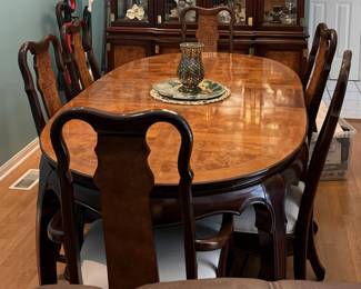 chinoiserie dining table