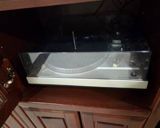 multiple play turntable