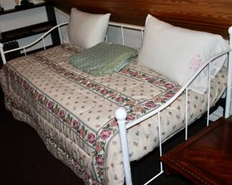 Great condition day bed